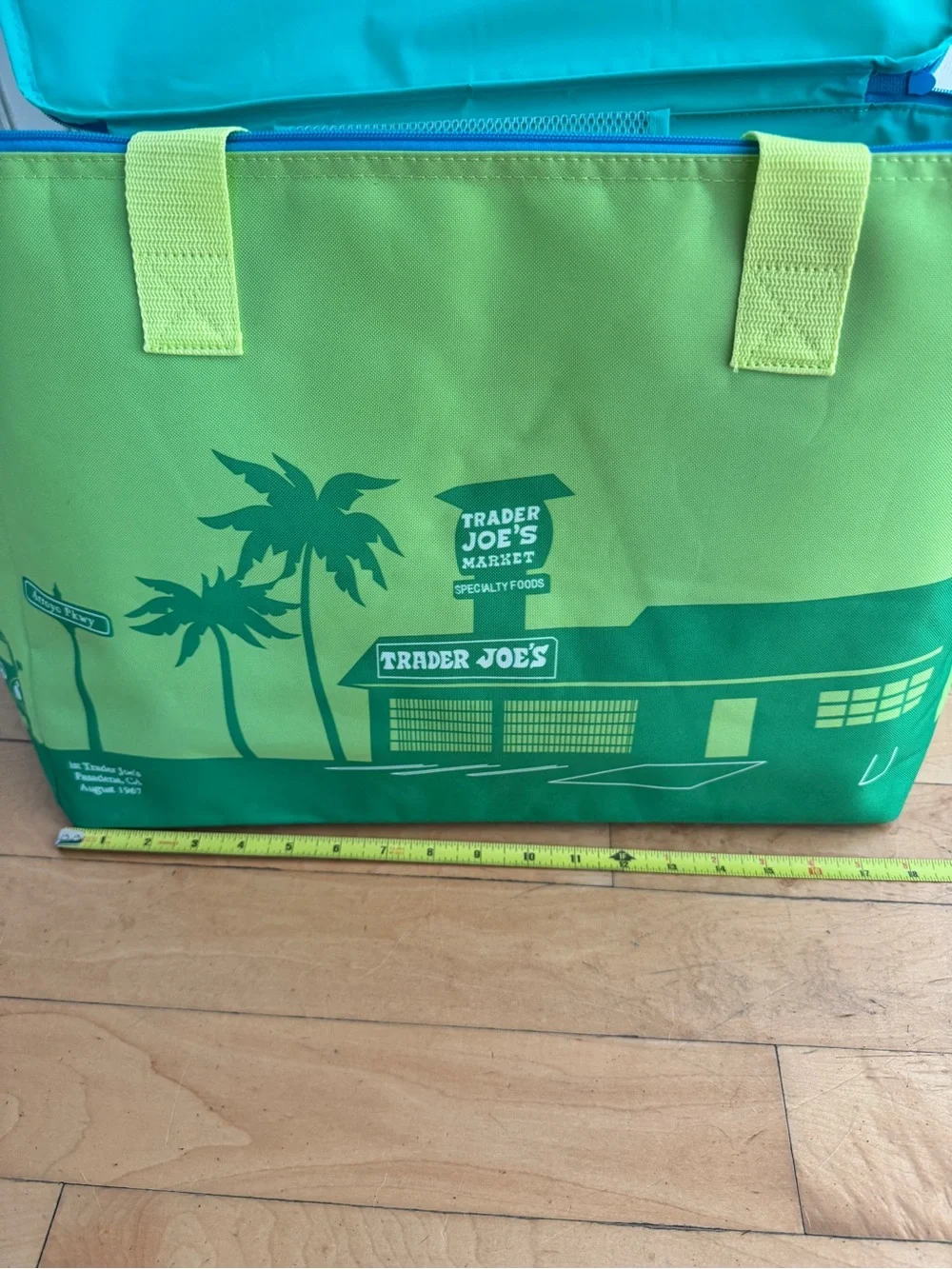 Trader Joe’s Large Insulated Cooler Tote Bag Lime Green Pasadena 1967